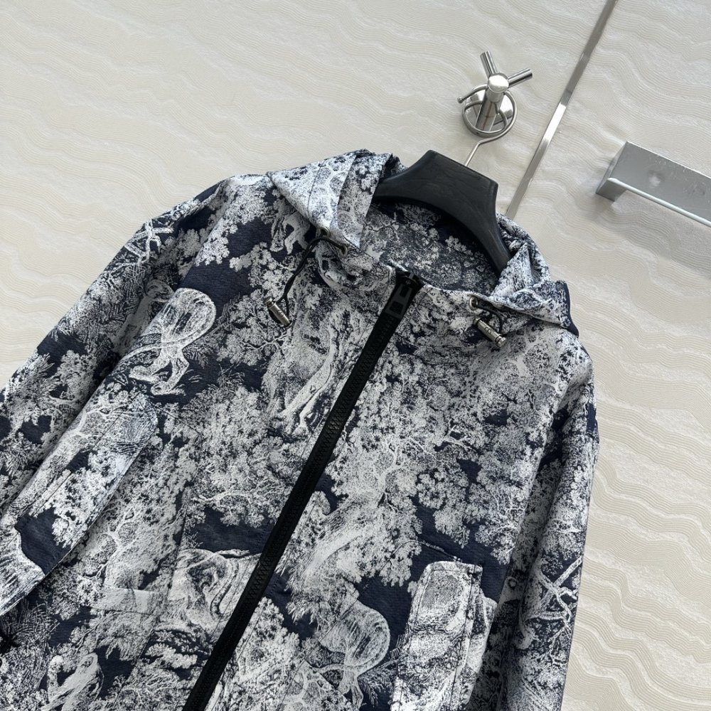 Jacket women's фото 2