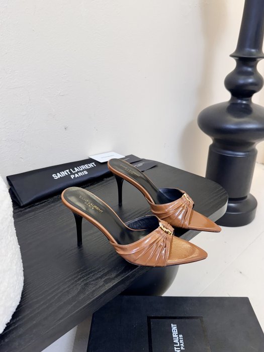 Босоножки фото 2