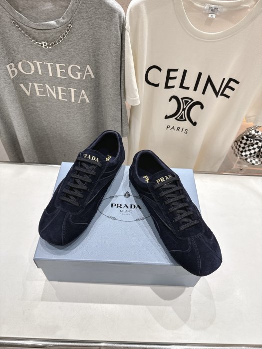 Кроссовки фото 2