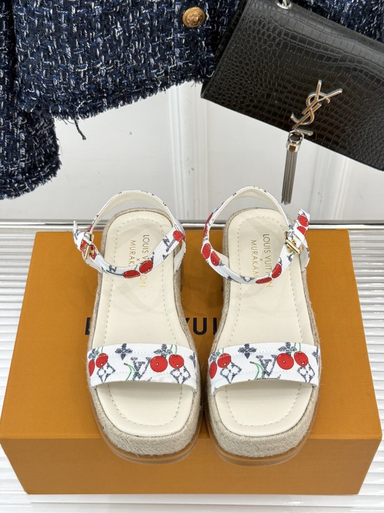 Босоніжки фото 4