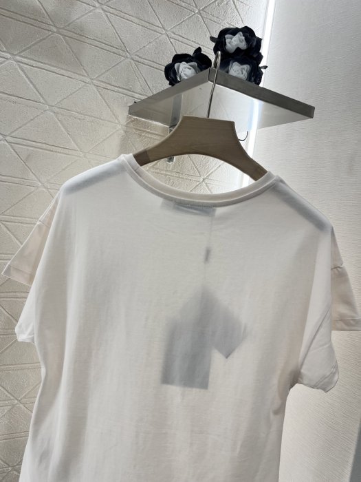 Футболка женская фото 4