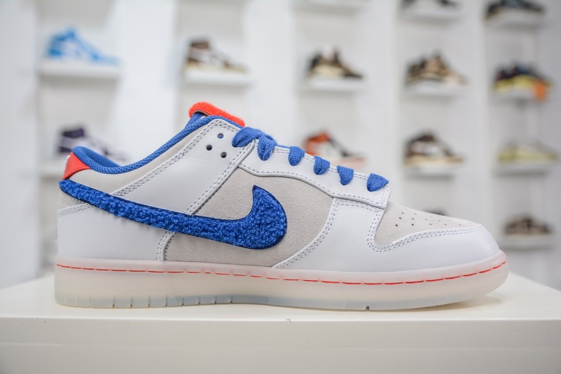 Sneakers Dunk Low Retro PRM Year of the Rabbit White FD4203-161 фото 3