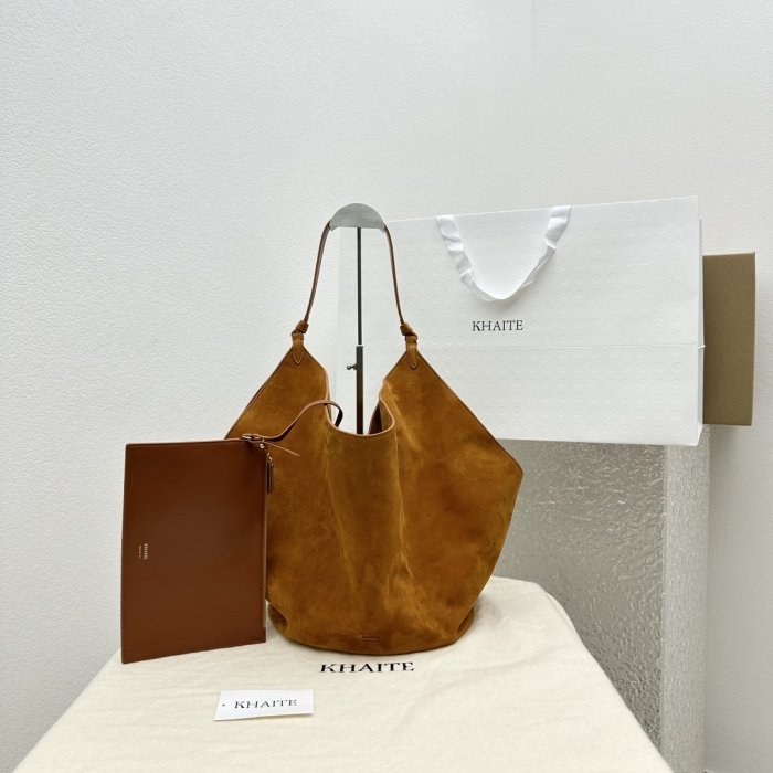 A bag women's Khaite LOTUS 40 cm