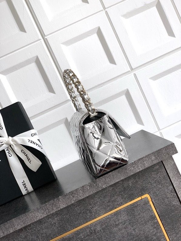 Сумка кожаная CHANEL 25P 18 см фото 2