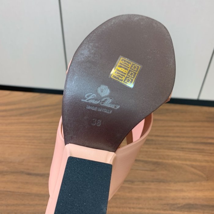 Босоножки фото 8