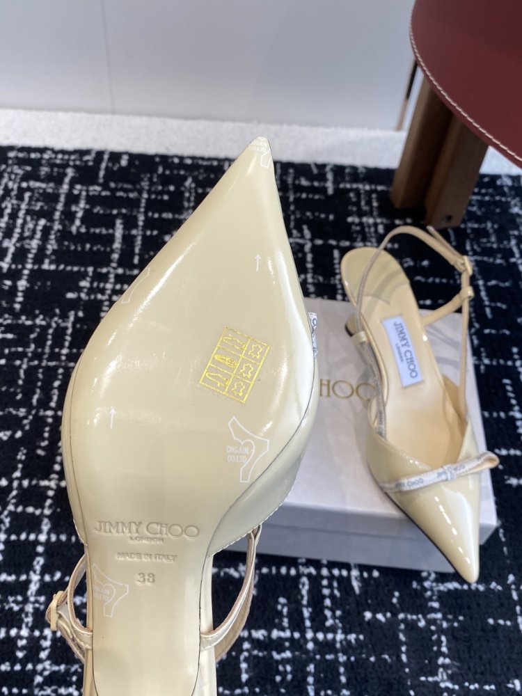 Босоножки фото 9