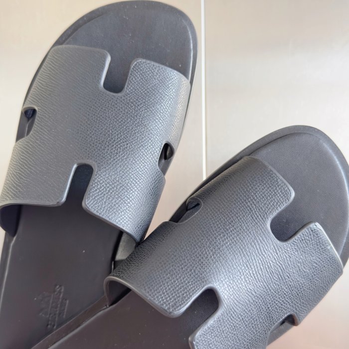 Шлепанцы женские фото 8