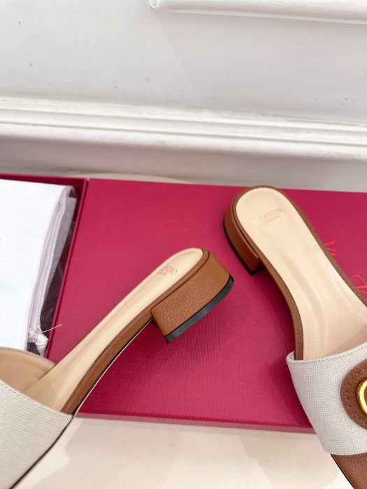 Босоножки фото 6