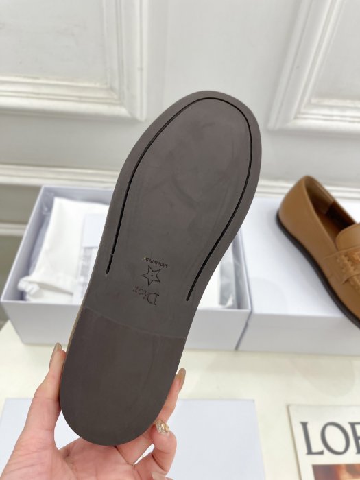 Лоферы женские фото 9