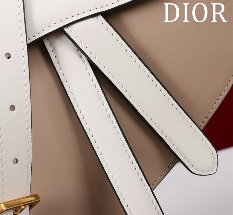 Сумка кожаная Dior Saddle 25 см фото 3