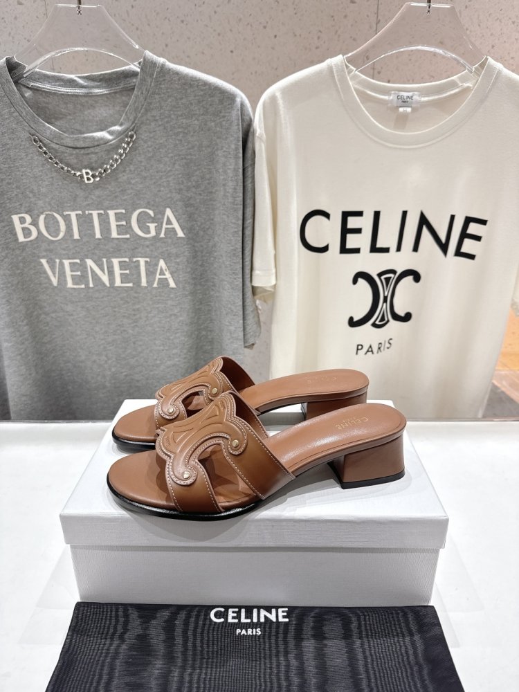 Босоніжки фото 3