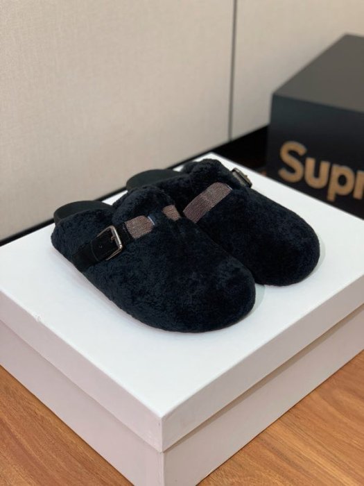 Slippers