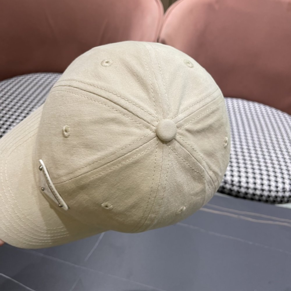 Кепка фото 7