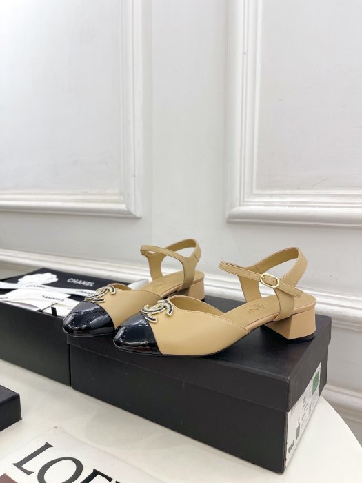 Босоножки фото 5