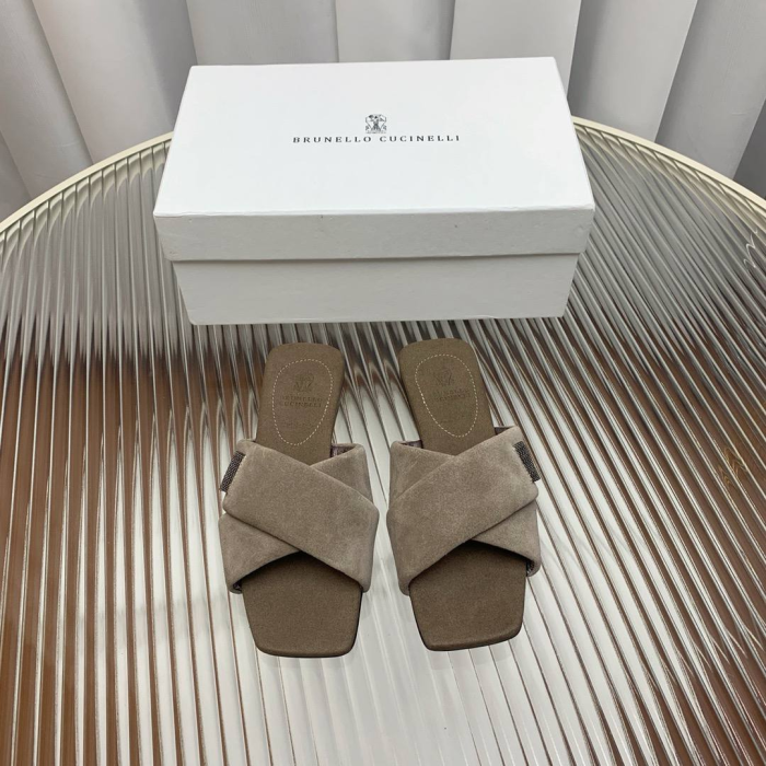 Шлепанцы женские - размер 38