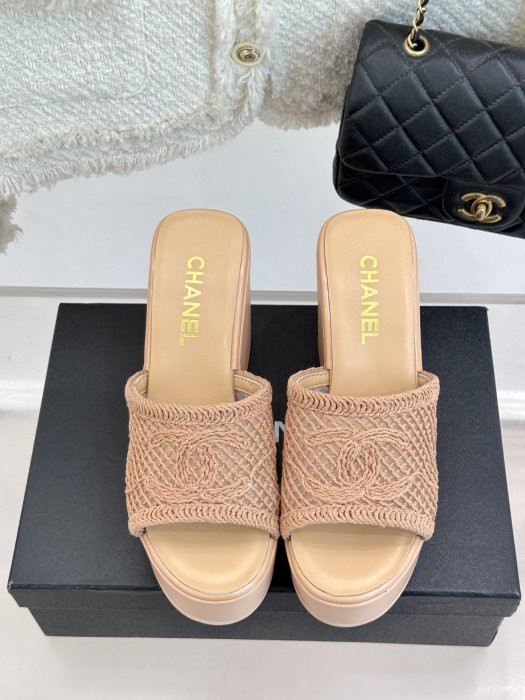 Босоножки фото 4