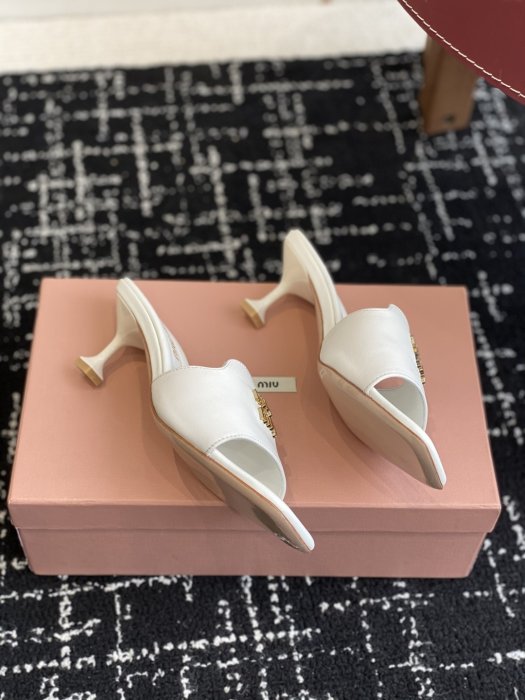 Босоножки фото 4