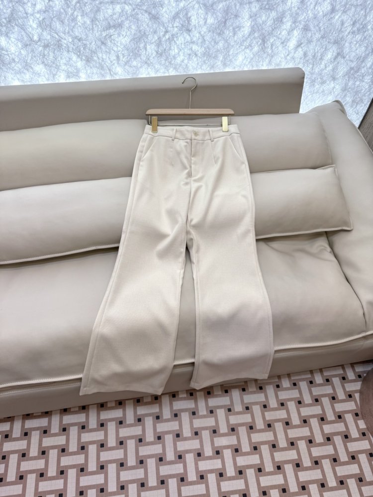 Костюм жіночий фото 6