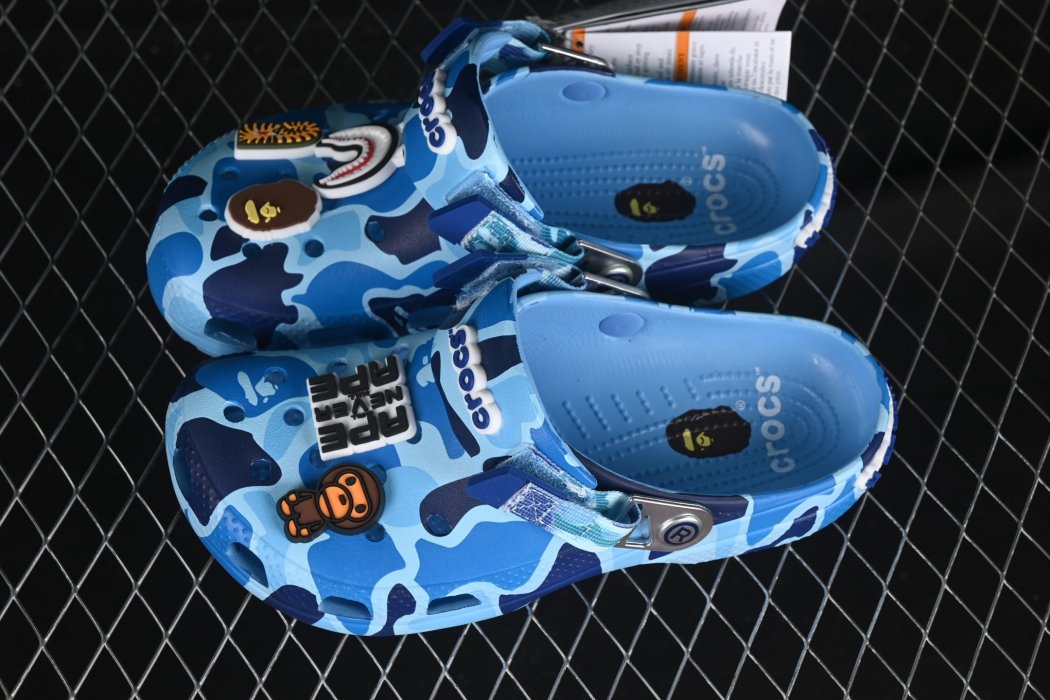 Кроксы Bape x Crocs Classic Clog фото 5