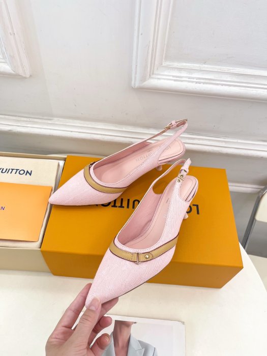 Босоножки фото 5