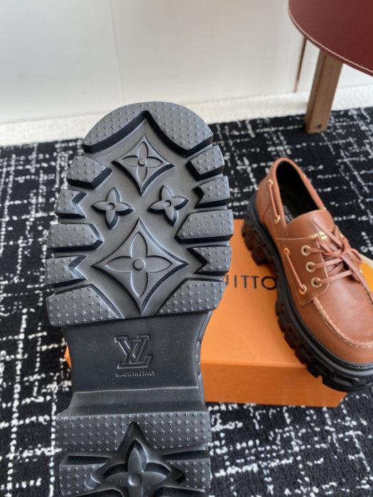 Туфли женские фото 9