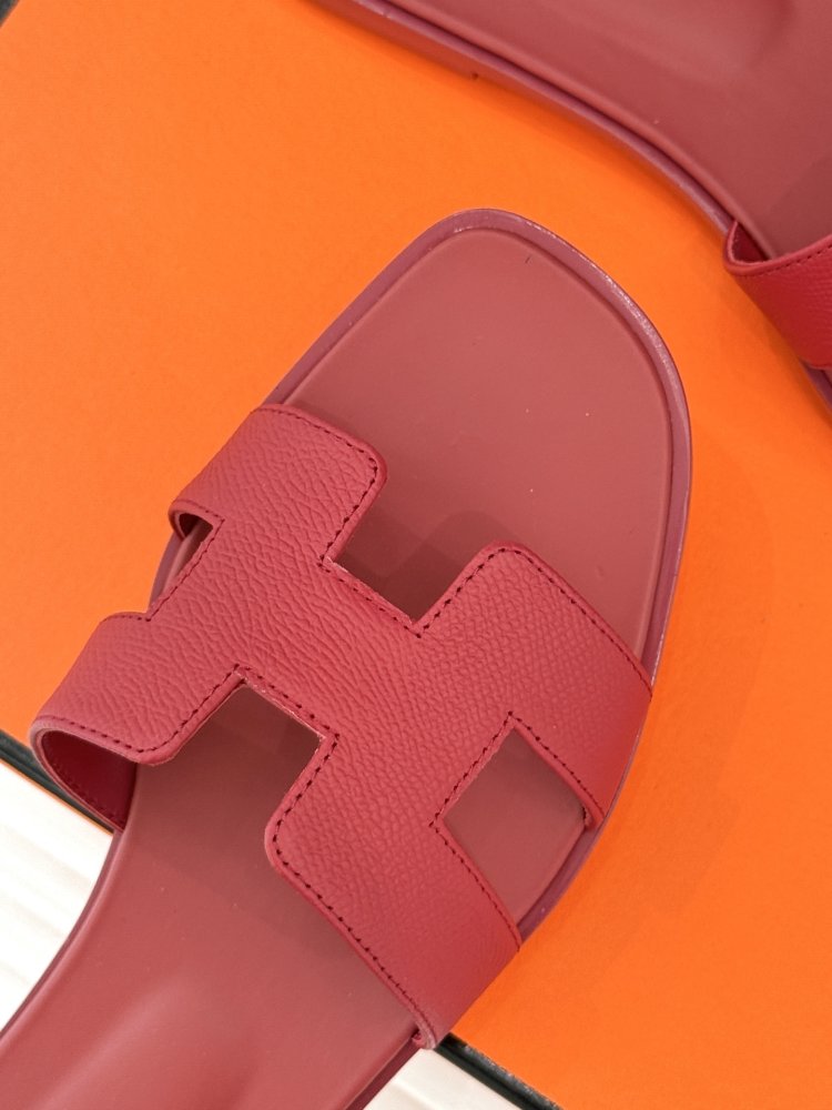 Шлепанцы женские фото 7