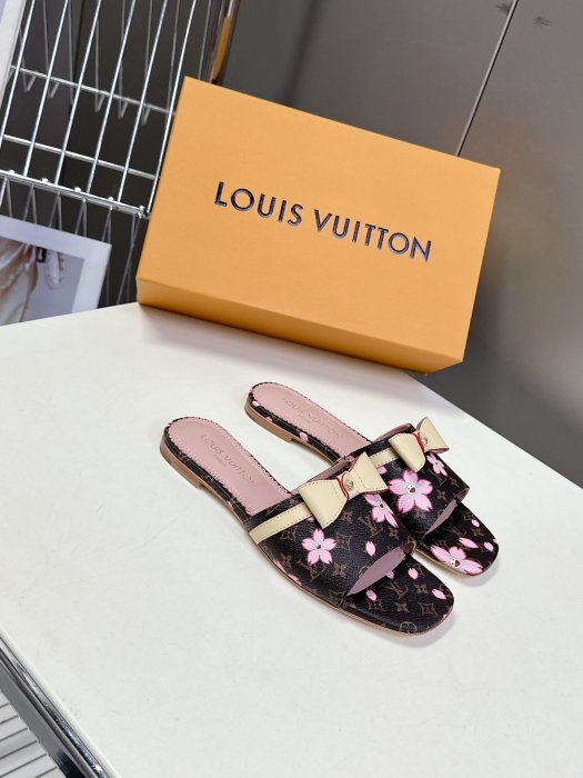 Шлепанцы фото 2