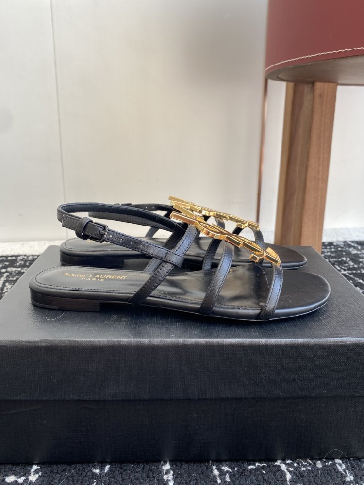 Босоножки фото 2