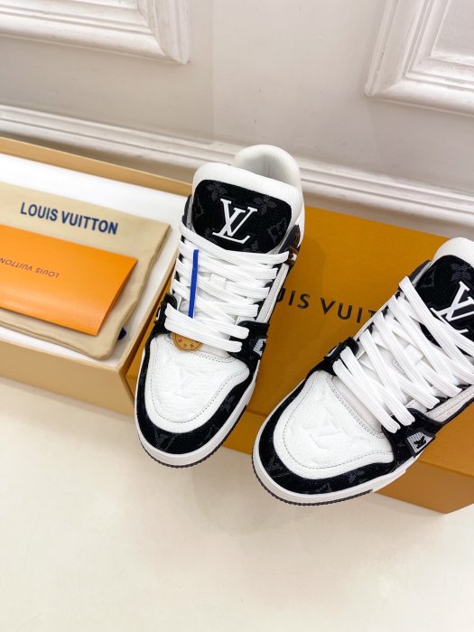 Кроссовки фото 5