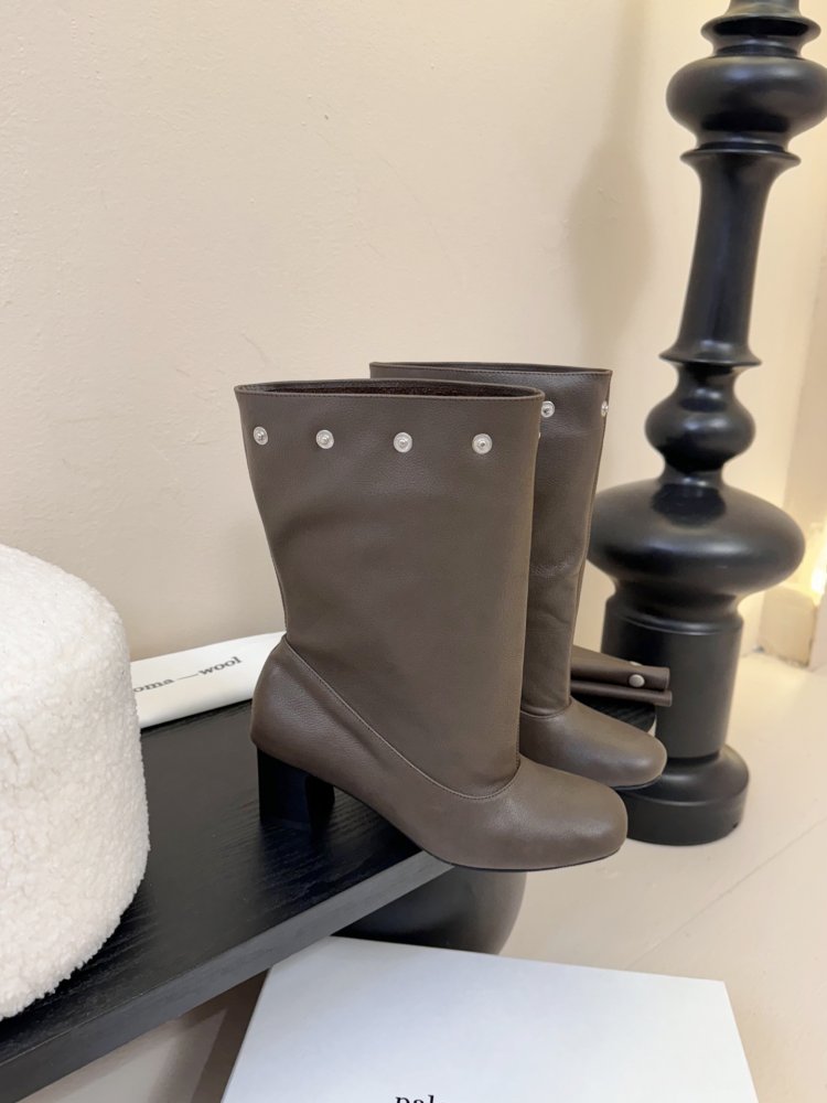 Boots women's фото 3