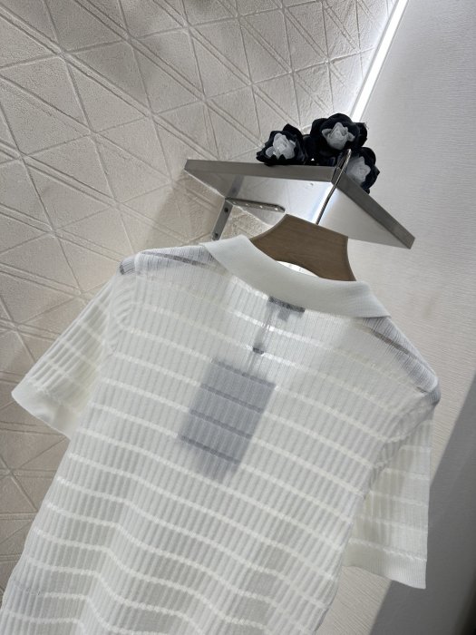 Футболка женская фото 4