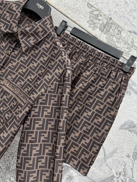 Костюм жіночий фото 6