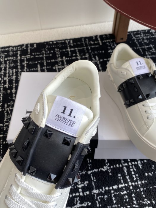 Кросівки жіночі фото 7