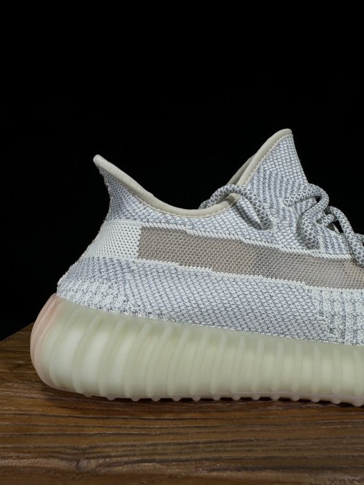 Кросівки Yeezy 350V2 фото 5