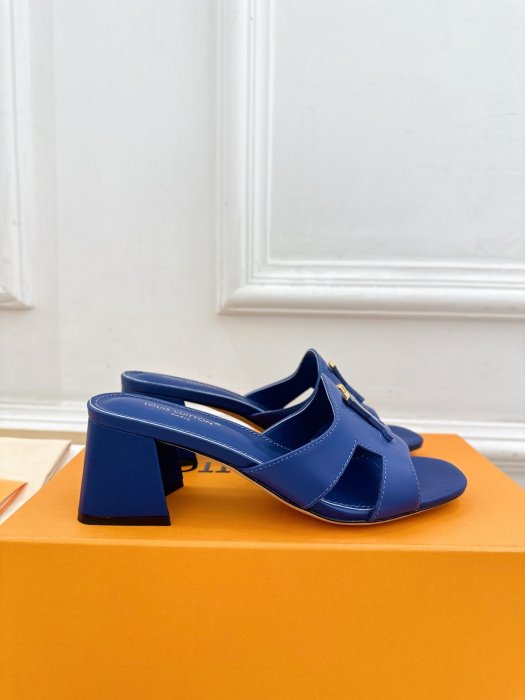 Босоножки фото 4