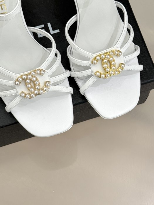 Босоножки фото 7