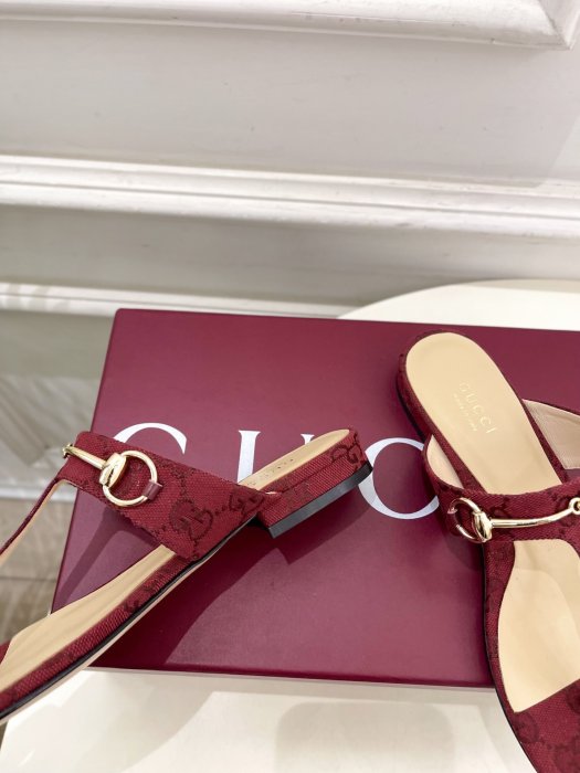 Босоножки фото 8