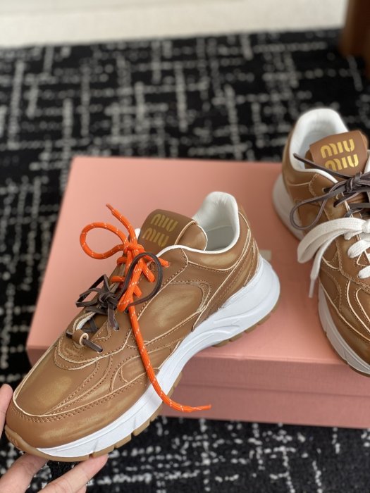 Кроссовки фото 7