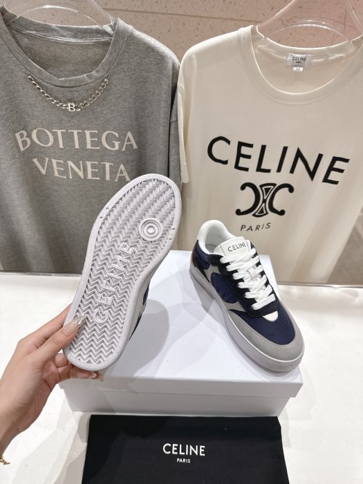 Кроссовки женские фото 9