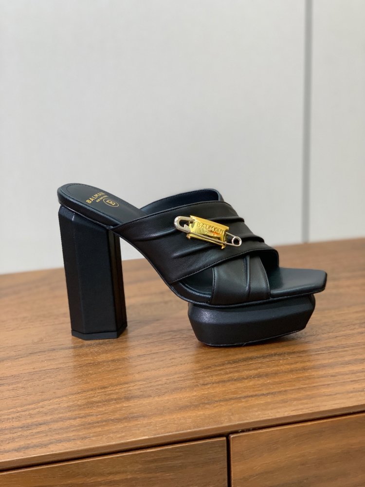 Босоніжки фото 7