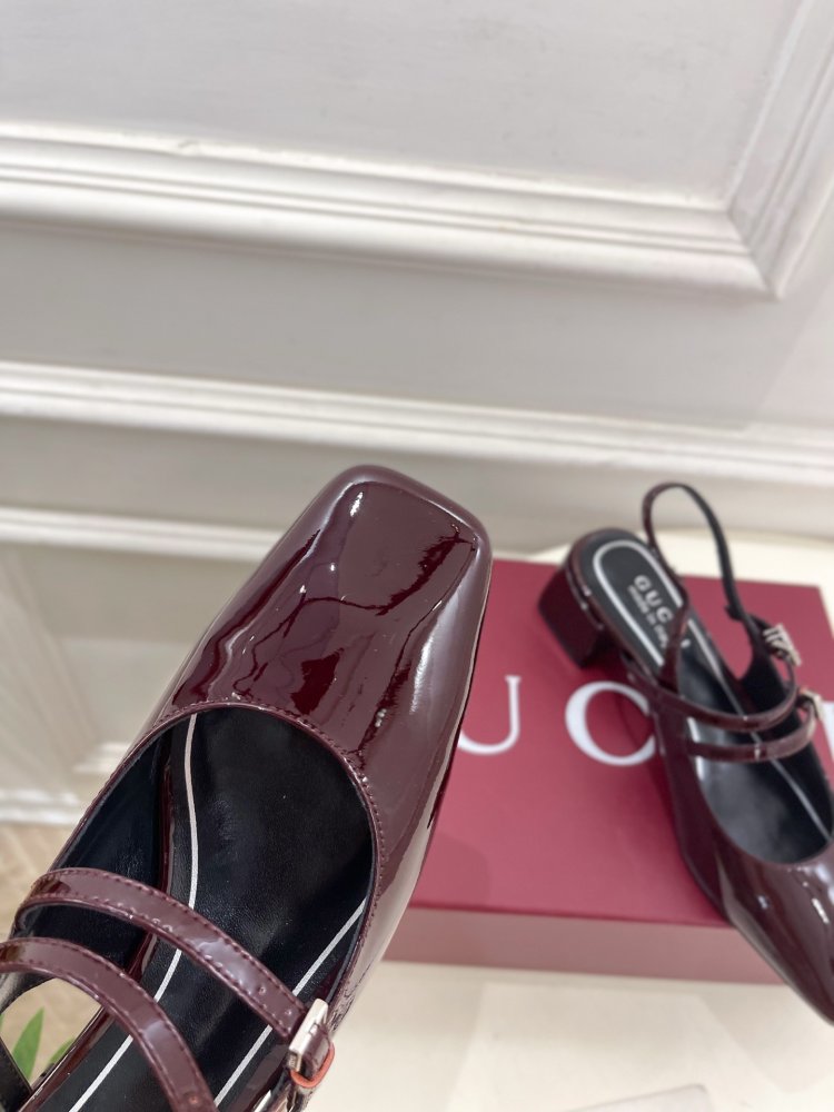 Босоножки фото 6