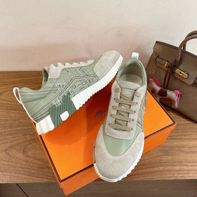 Кроссовки фото 3