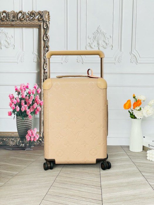 Чемодан Horizon 55 для ручной клади 38х55х21 см