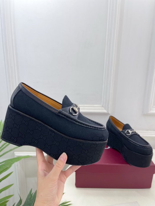 Туфлі жіночі фото 4