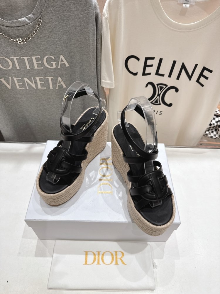 Sandals women's фото 2