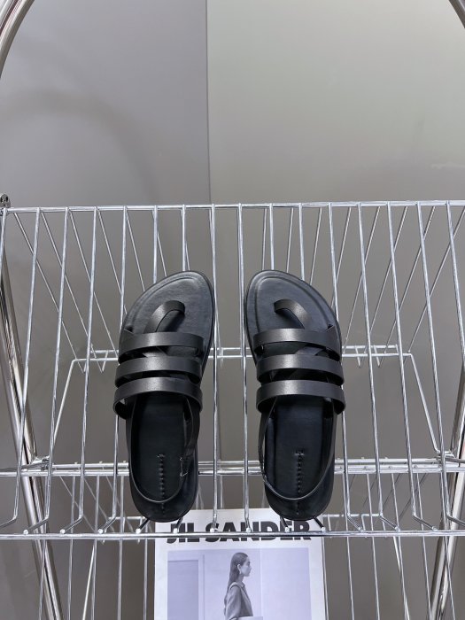 Шлепанцы фото 6