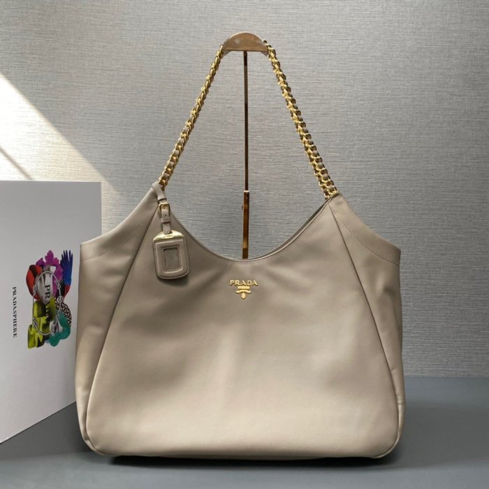 A bag leather women's 39 cm