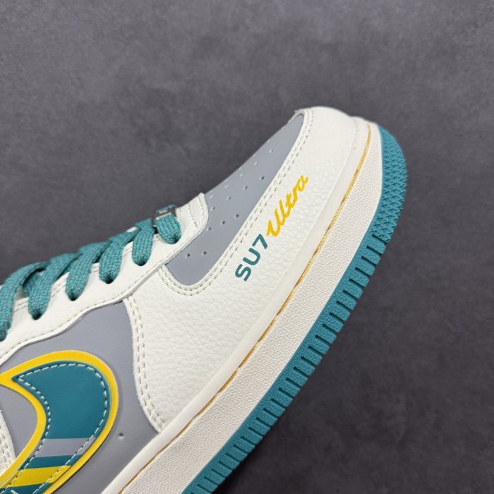 Кроссовки Nike Air Force 1 '07 Low фото 5
