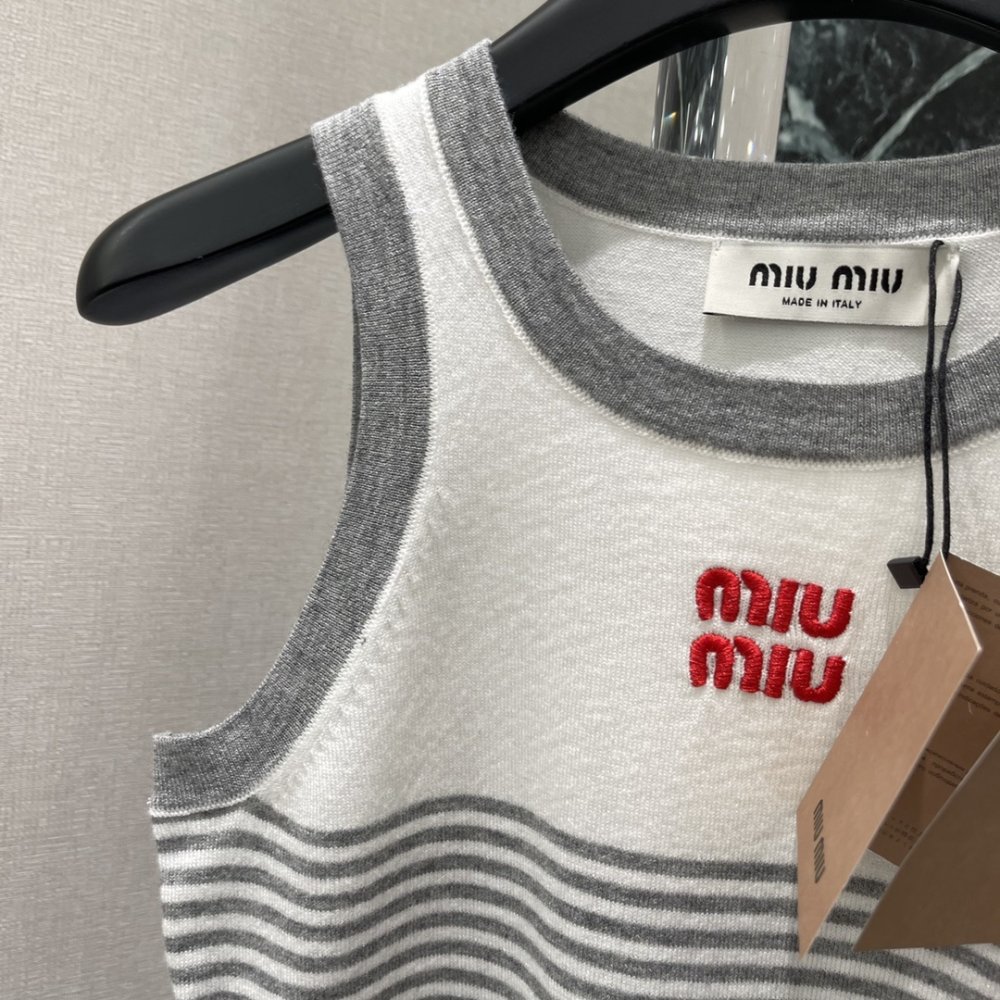 Майка женская фото 3