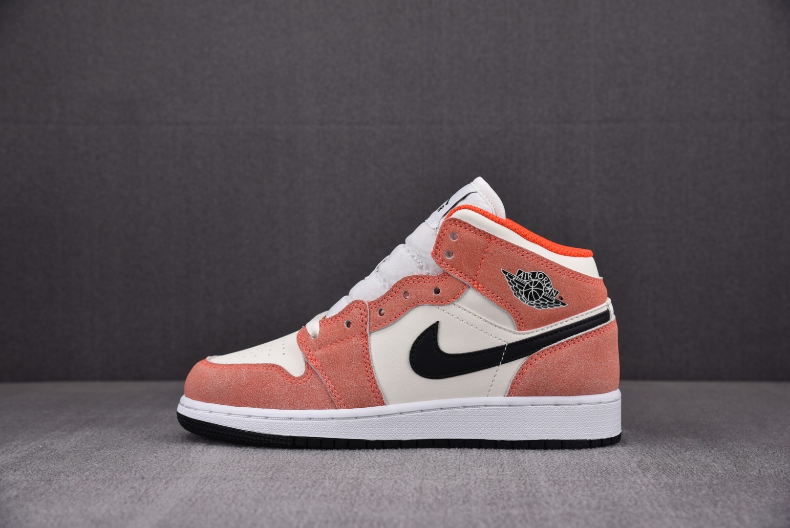 Кросівки Air Jordan 1 Mid Orange Suede DV1336-800